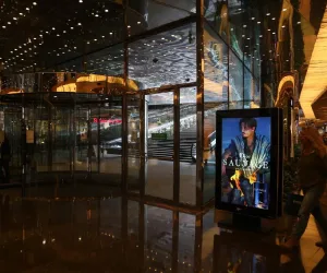 şık otopark metroya yakın eski ferah